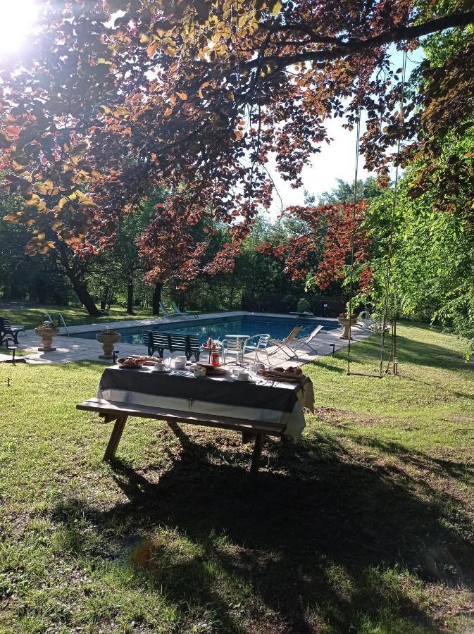 Bed and Breakfast Domaine La Tuilerie Guîtres Exterior foto